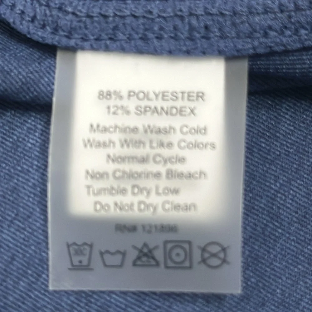 Title nine half zip top navy blue size L active wear gym - Picture 7 of 7